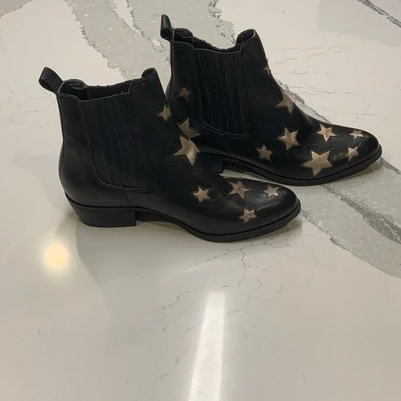 Matisse Black and Gold Star Ankle Boots Women’s 8.5 Never Worn - Picture 4 of 6